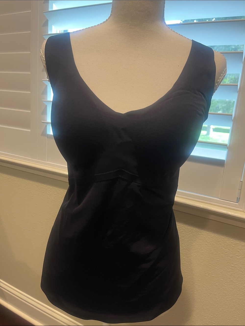 Honeylove Black V-Neck Seamless Chemise Top
